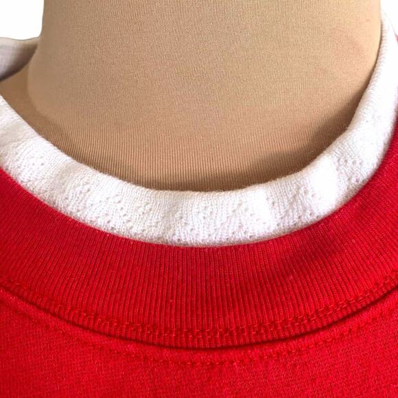 Vintage 90s Country Store Sweatshirt Crewneck Snowflakes Red White Grannycore - Picture 5 of 10
